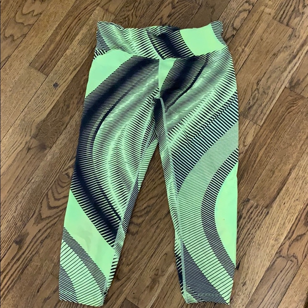 Calvin Klein Performance Capri Leggings